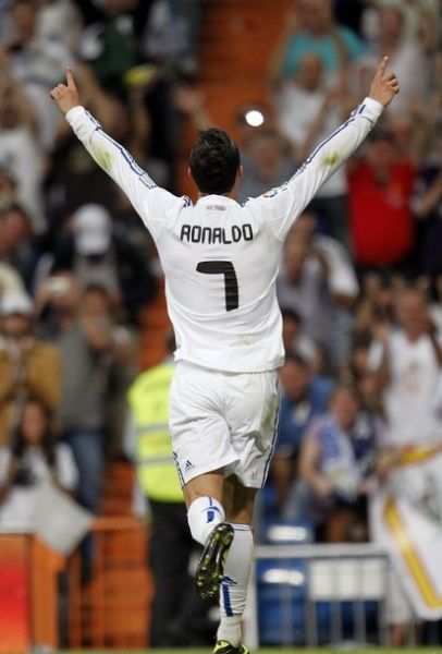 澳网发布会在中国举行 指定用车提供品质绿色出行体验